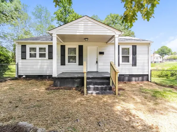 202 W Gibbs St, Dallas, NC 28034