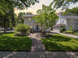 592 Madison Ave, Birmingham, MI