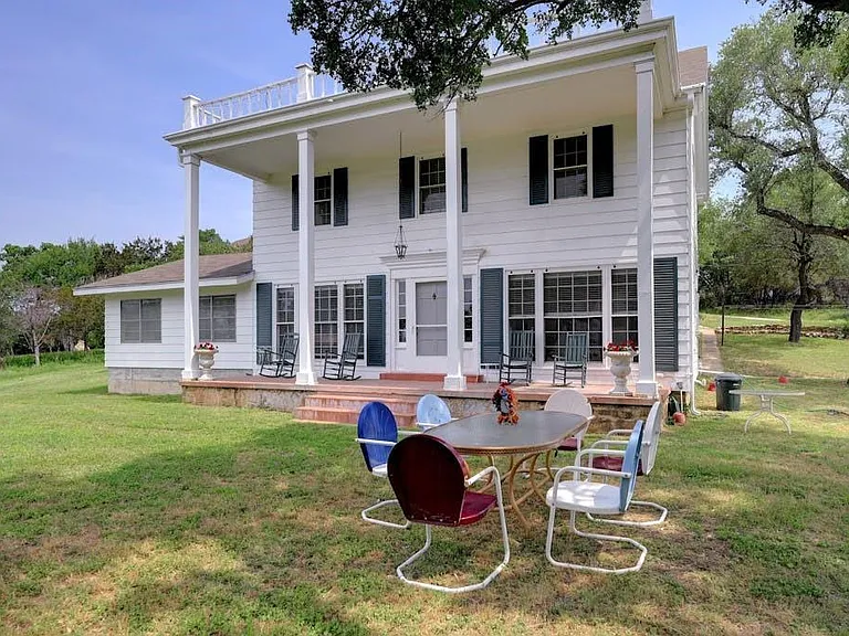 119 River Pl — Photo 3
