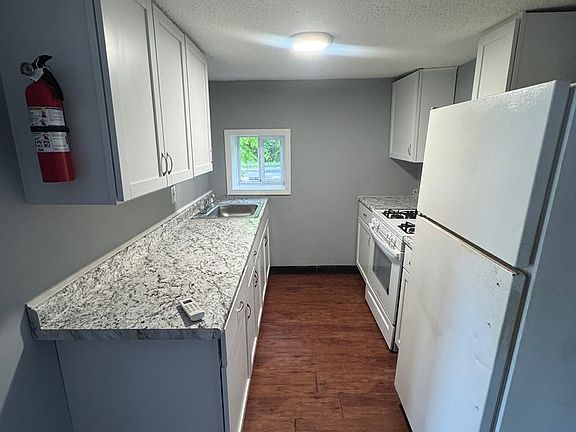 4th image of 1842 Grace Rd #1