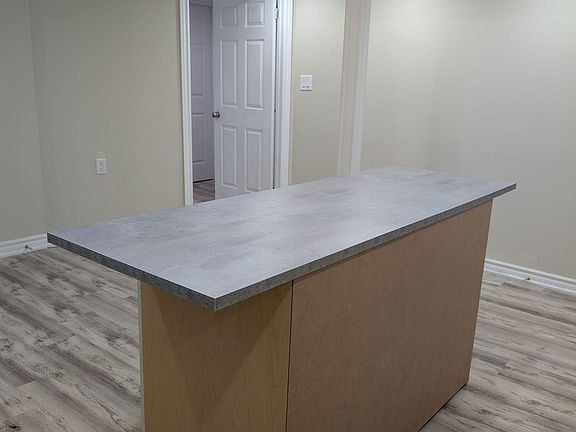 3rd image of 76 Samandria Ave