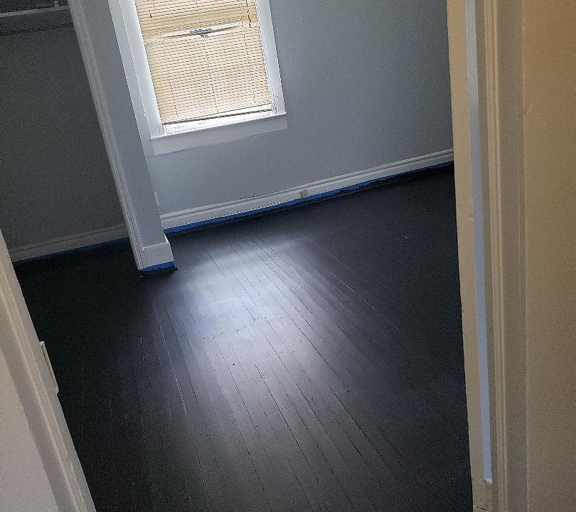 2nd image of 207 Carolina St #B