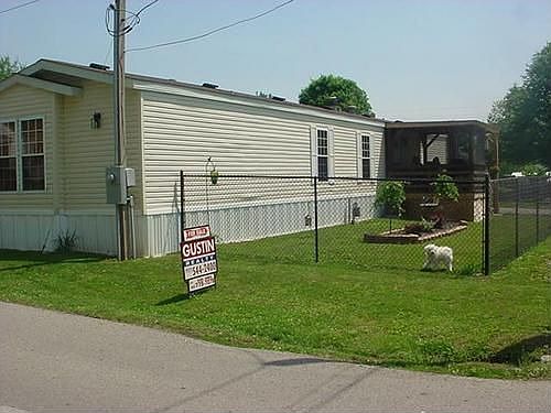 3rd image of 602 Sycamore St