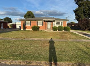 8801 Seaforth Dr, Louisville, KY 40258