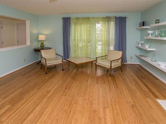 5th image of 4150 Drummore Ln