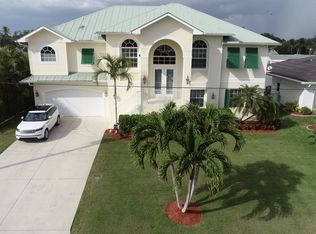 6324 Cocos Dr, Fort Myers, FL 33908