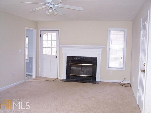 2nd image of 16 Stonebrook Dr