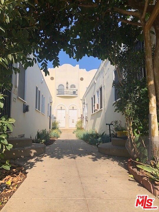 1st image of 1520 Menlo Ave