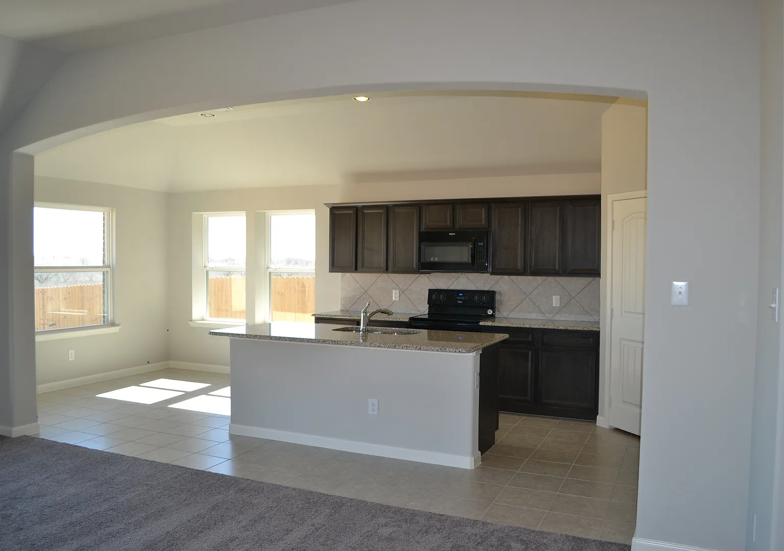 Gorgeous 4-bedroom home! — Photo 3
