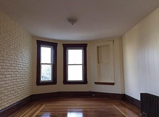 2nd image of 40 Illinois Ave #1