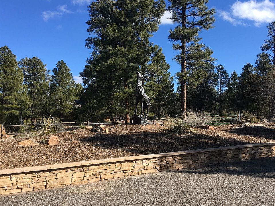 1st image of 5209 Twin Oaks Loop