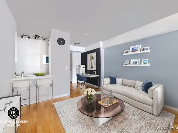 7 East 14th Street 1625 image 3 of 11