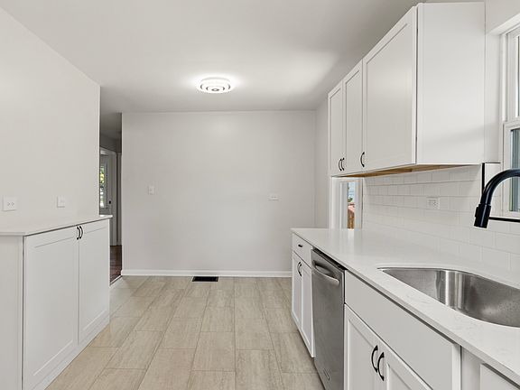 5th image of 5125 S Keystone Ave