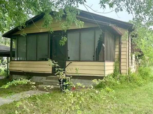 407 S State St, Caney, KS 67333