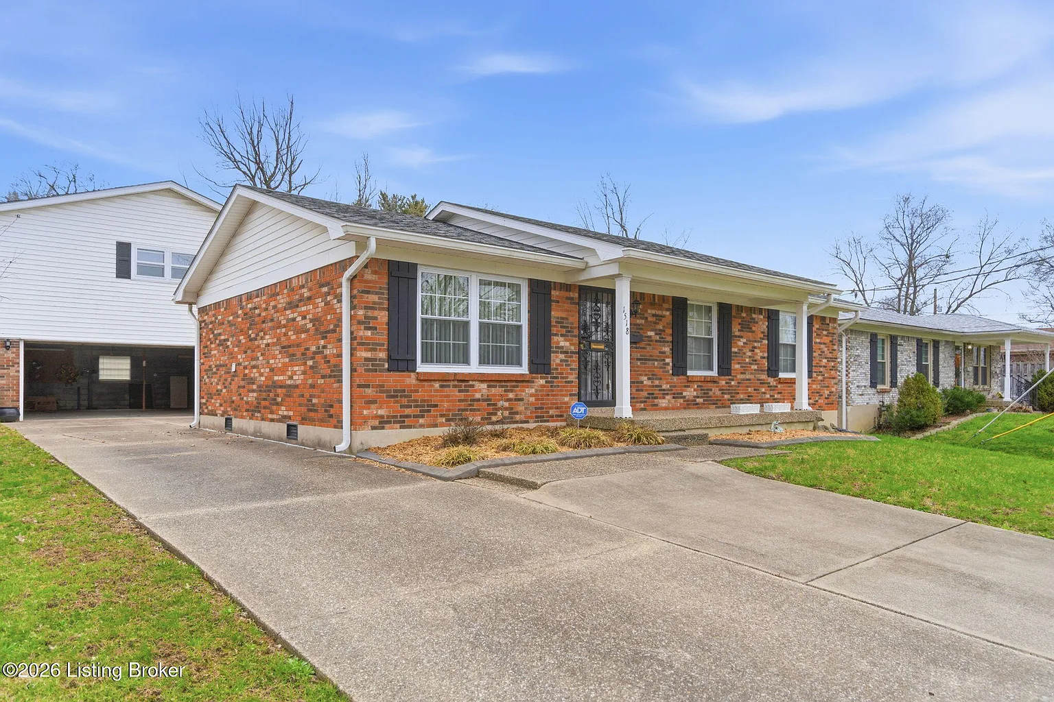 1518 Talmadge Way photo 1