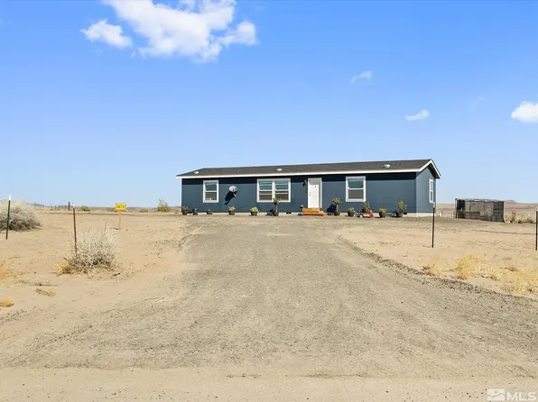 4470 E 5th St, Silver Springs, NV 89429