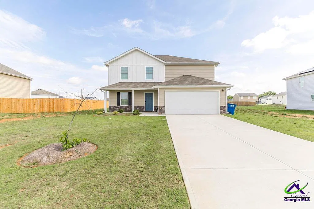 5 bed, 3.0 bath, 2288 sqft, $2,750 — Photo 3