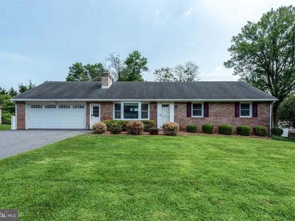 1720 Pennsylvania Ave, Lancaster, PA 17602