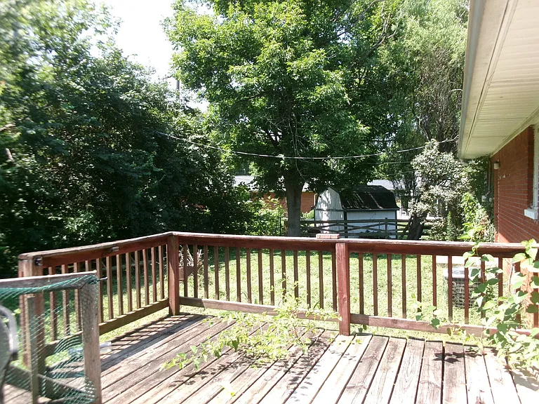 427 Rick Ln — Photo 31