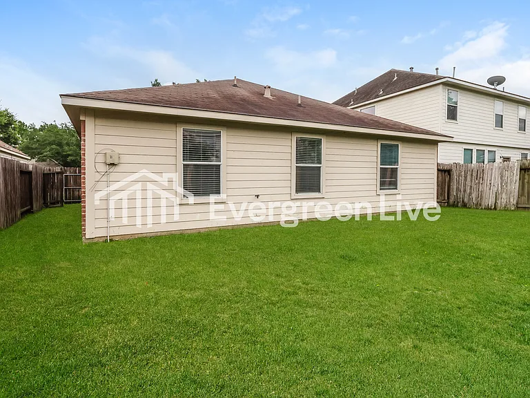 15411 Hickory Dale St — Photo 15