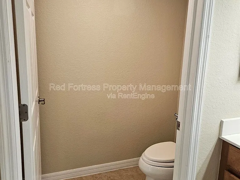 17451 Old Harmony Dr #102 — Photo 7