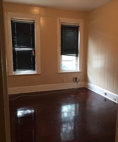 42 Grant St — Photo 2