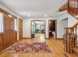 W303N3173 Timber Hill Ct, Pewaukee, WI 53072