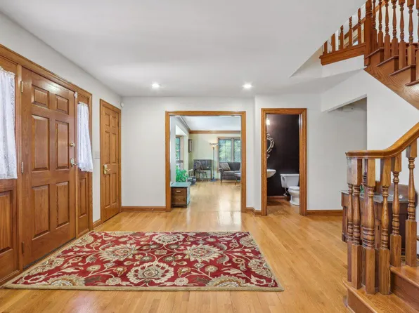 W303N3173 Timber Hill COURT, Pewaukee, WI 53072