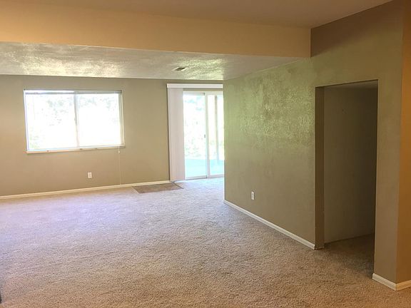 Part of living area, potential dining area