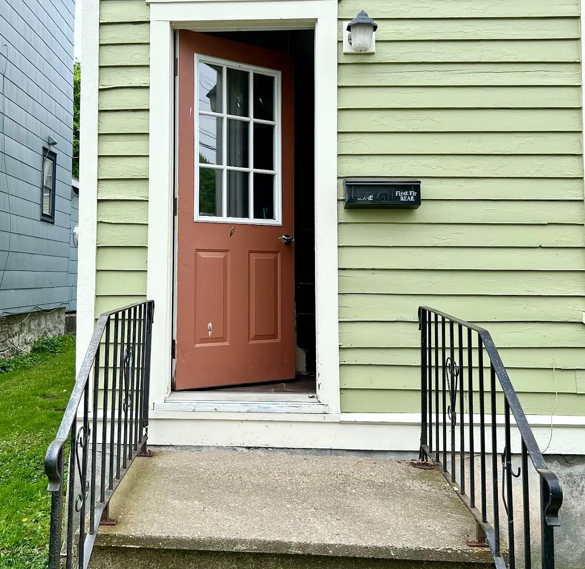 1 bed, 1.0 bath, 700 sqft, $975 — Photo 3