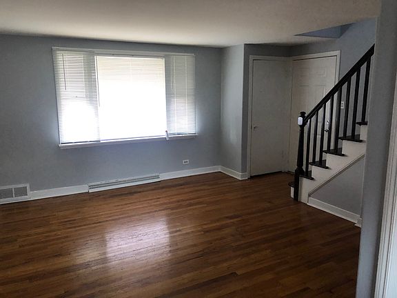 2nd image of 11347 S Avenue L