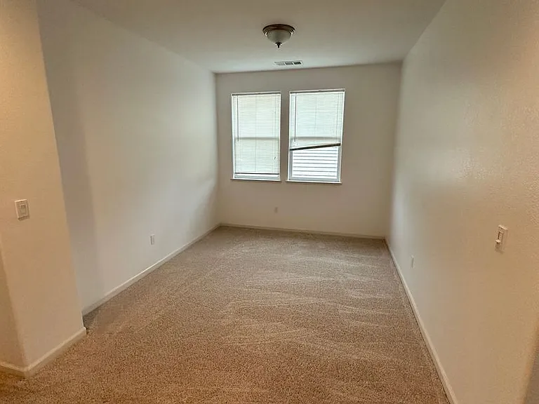 1858 Sierra Rd — Photo 15