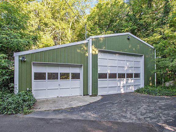 5th image of 5811 Forest Harbor Dr
