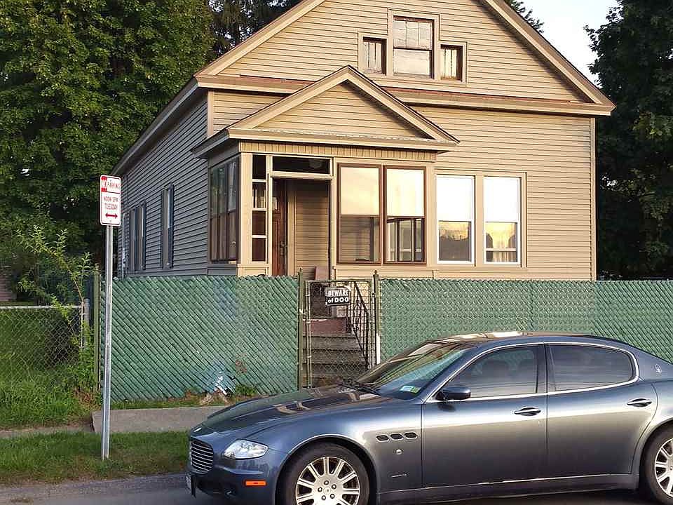 1st image of 778 1st Ave