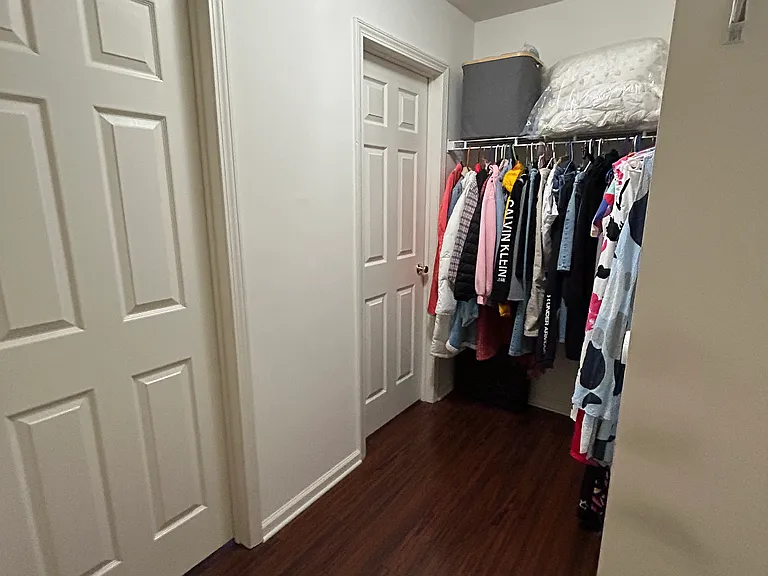240 Kensington Dr — Photo 14
