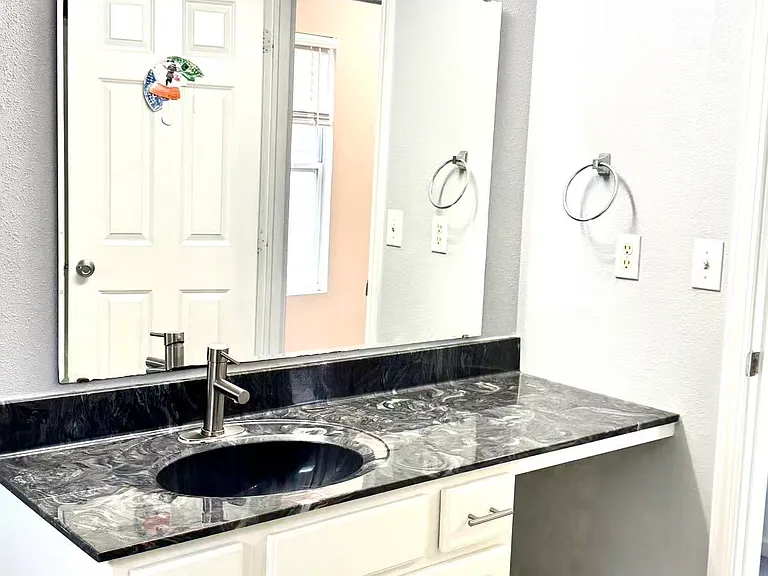 1319 Odell Farm Ln — Photo 16