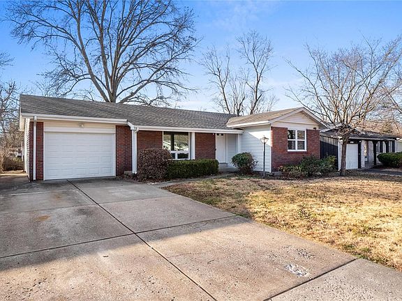 3rd image of 1420 Cove Ln