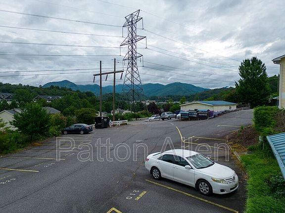 3rd image of 97 Citadel Dr APT 208