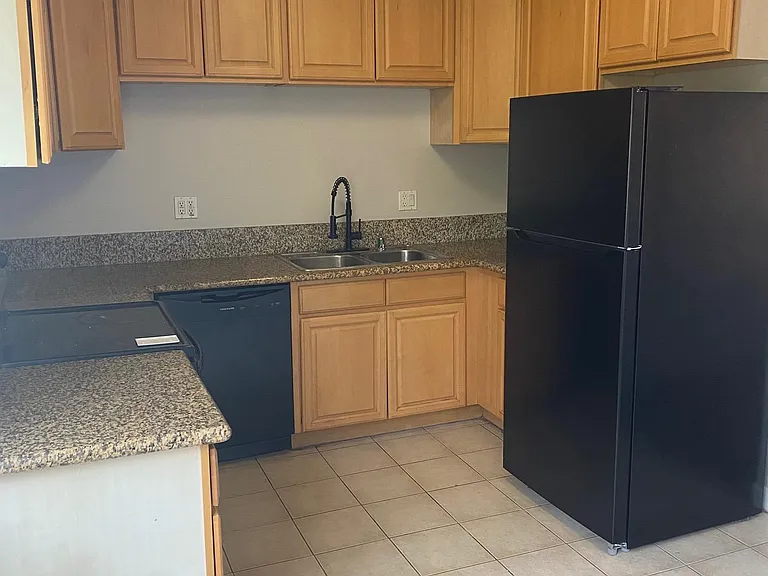 5014 Auburn Dr #12 — Photo 2