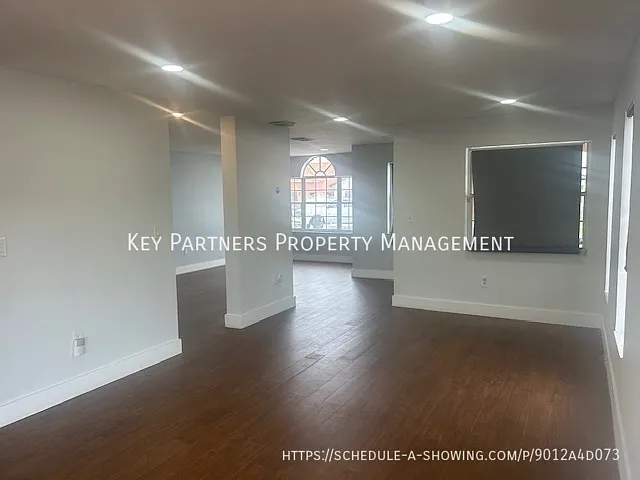 16001 SW 140th Ct — Photo 2