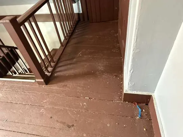 (undisclosed Address), Lynn, MA 01905