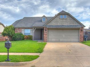 219 E 125th Pl S, Jenks, OK 74037