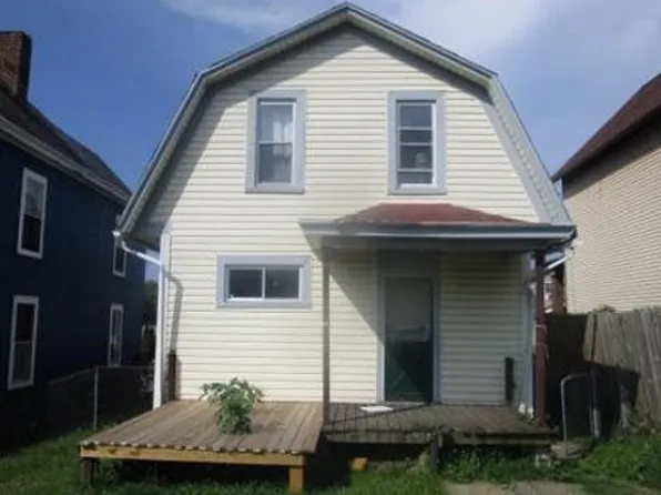 383 Pennsylvania Ave, Rochester, PA 15074