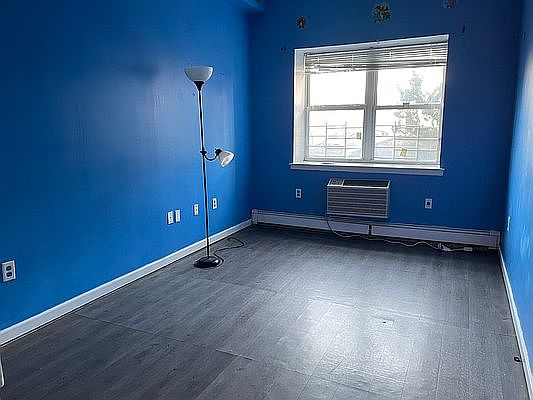 4th image of 221 Beach 80 St #1B