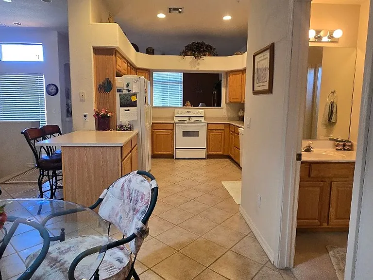 13606 N Cambria Dr #204 — Photo 4