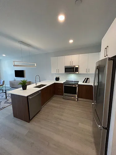 Residences at Sharon Gallery Photo 1
