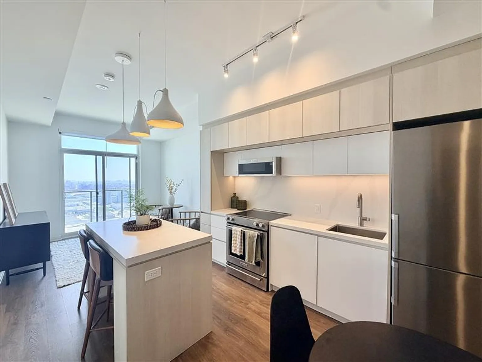 185 Millway Ave — Photo 2