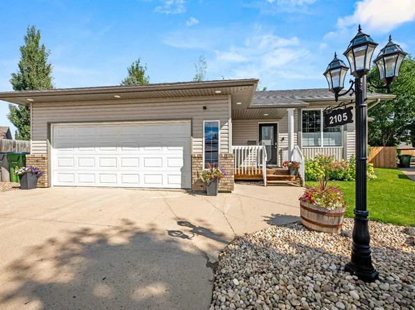 2105 SE 52 Avenue Close, Lloydminster, AB T9V 2Z8