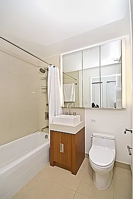 Sold by Nest Seekers International | media 5