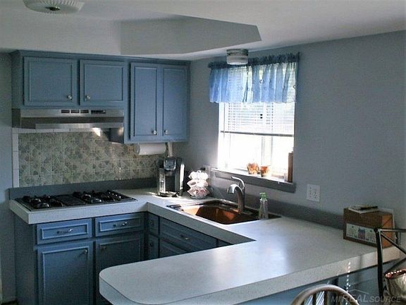 3rd image of 31256 Shaw Dr